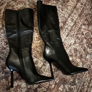 Steve Madden Black Heeled Boots Elegant Stiletto Design